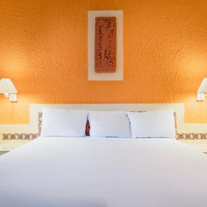 Oceanfront Junior Suite